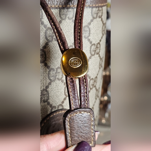 Authentic GUCCI GG Monogram Drawstring Bucket Shoulder Bag - Picture 8 of 16